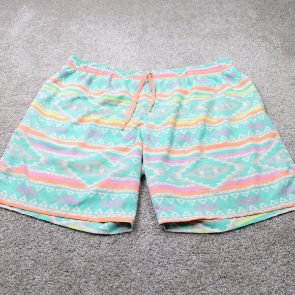 Chubbies Swim Trunks Mens XL Green Geometric Mesh Lined Stretch w/ 7" inseam - Picture 2 of 12